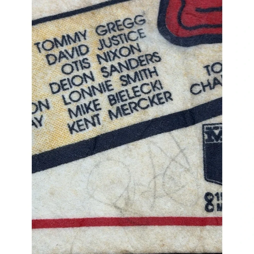 Vintage 1991-1992 Atlanta Braves NL Champions Pennant Signed World Series Felt